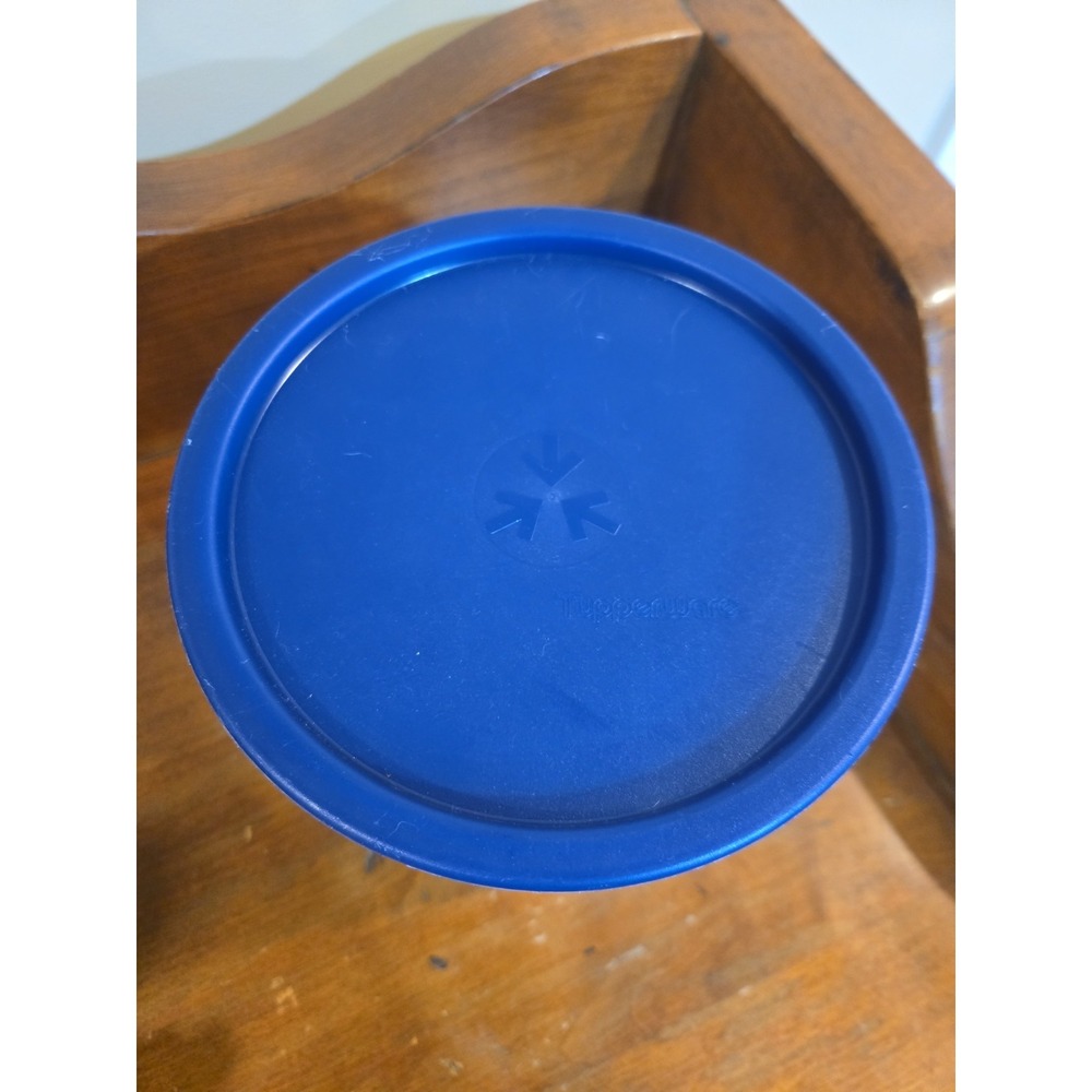Tupperware Bold 'n Blue One Touch "C" Canister - Picture 2 of 7